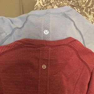 Bundle of 2 Lululemon short sleeve swiftly